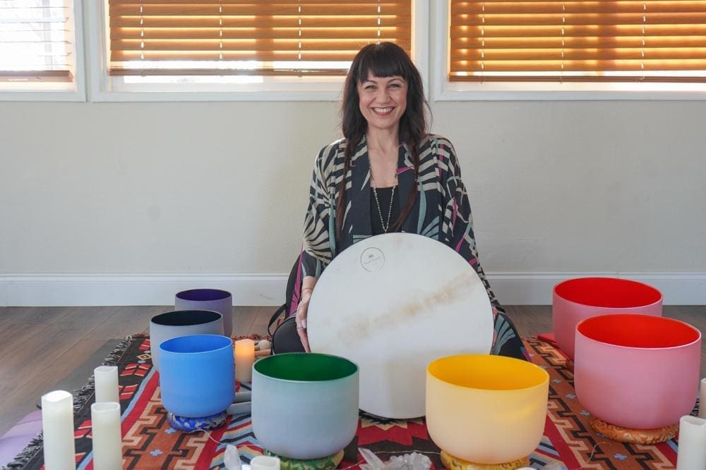 Irene from UltraOne Sound bath is performing during Madame Lumieres Healing Circle